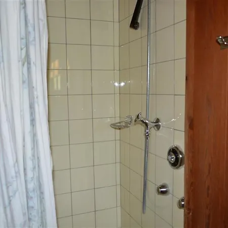Oberland Nr- 7 Appartement-fewo- Dusche Oder Bad- Wc 8-bettwohnung By Interhome Apartamento Gstaad