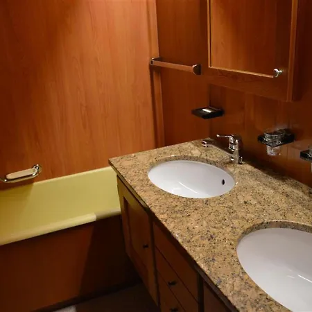 Oberland Nr- 7 Appartement-fewo- Dusche Oder Bad- Wc 8-bettwohnung By Interhome * Gstaad